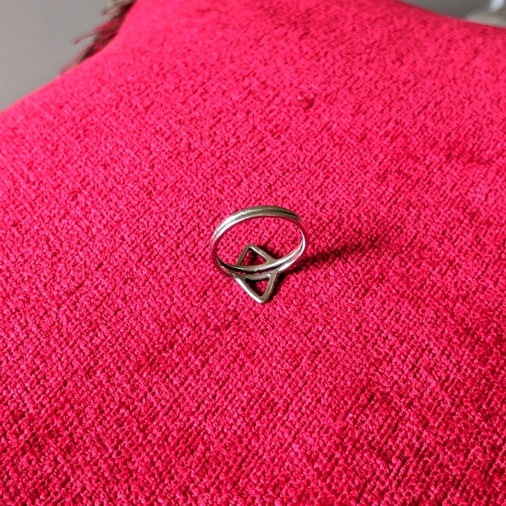 925 STERLING SILVER CUTE RING - Picture 7 of 9